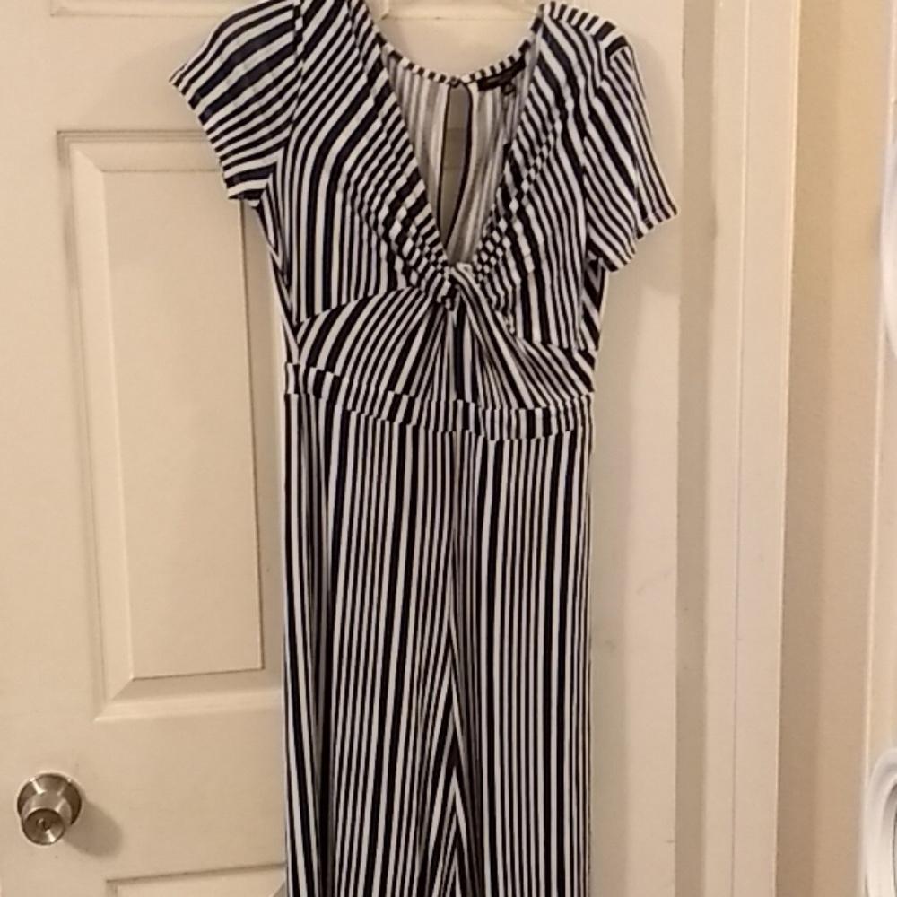 Romeo & Juliet Couture Striped pant suit M